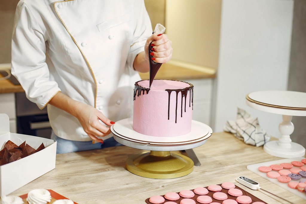 Cake Decorator Resume Samples | Velvet Jobs